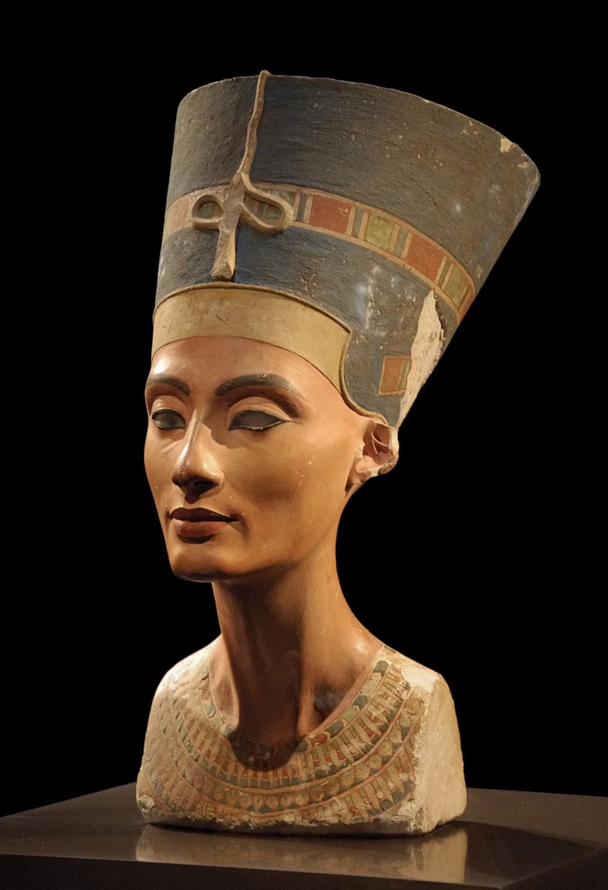 Bust of Akhenaten — image 2