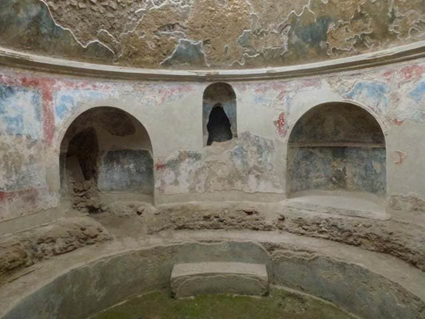 Stabian Baths — image 10