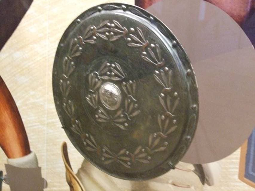 Amphitheatre — image 16