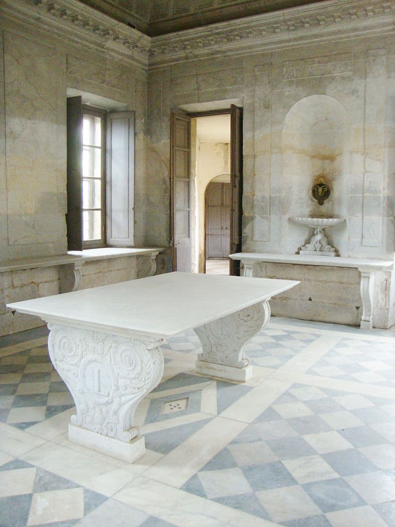 The Trianon Estate — image 8