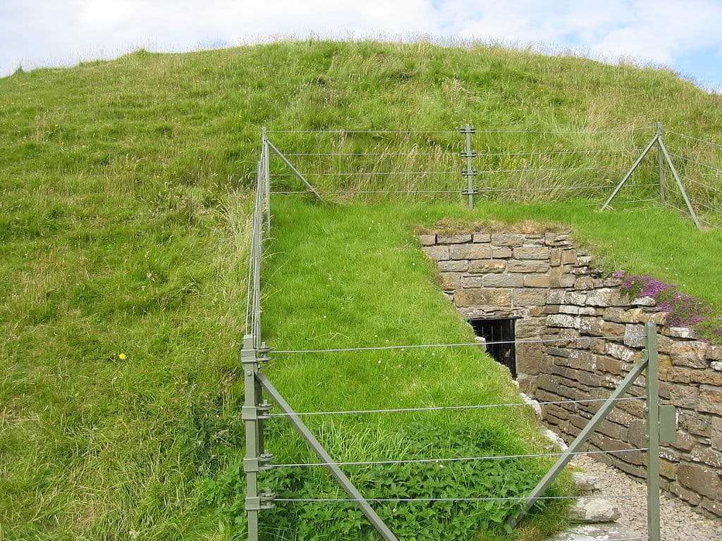 West Kennet & Normanton Down - Neolithic Long Barrows — image 3