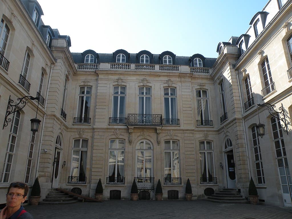 The Faubourg Saint Germain — image 3