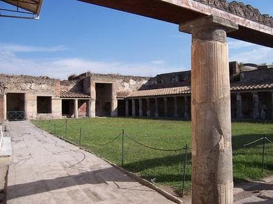 Stabian Baths — image 8